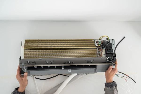 Manutenção corretiva de ar condicionados